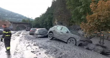 Bölgede çamur tsunamisi felaketi: Canlarını son anda kurtardılar