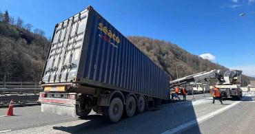 Bolu TEM Otoyolu'nda Zincirleme Kaza: 5 Yaralı