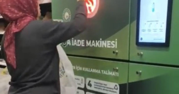 Bolu'da geri dönüşüm makinesi önünde kadınlar arasında depozito tartışması