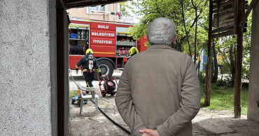 Bolu'da İki Katlı Evde Yangın
