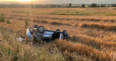 Bolu'da tarlaya uçarak takla atan otomobilin sürücüsü kayıplara karıştı