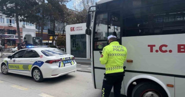 Bolu'da Trafik Denetimleri: 1,600 Sürücüye Ceza Kesildi