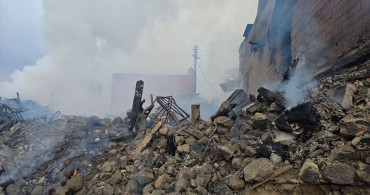 Bolu'da Yangın: 4 Ev ve 8 Samanlık Zarar Göretti