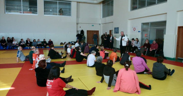 Bolu'da Yaşlılar İçin Tai Chi Eğitimi İle Denge ve Koordinasyon Geliştiriliyor