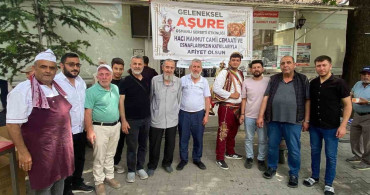 Bolvadin'de imece usulü aşure dağıtımı gerçekleşti