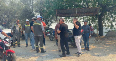 Bozdoğan belediye başkanı özel, yangın bölgesinde çalışmaları yerinde takip ediyor