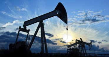 Brent Petrolün Varili 20,50 Dolar