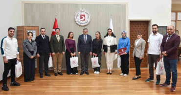 BŞEÜ'de 62. Kütüphane Haftası Ödülleri Sahiplerini Buldu