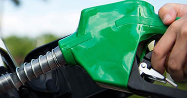 Bu Geceyarısı Benzine İndirim Var!