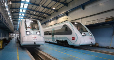 Bugün vatandaşların ziyaretine açılıyor: İlk milli elektrikli tren seti görücüye çıkıyor