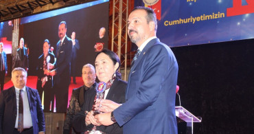 Bükreş'te Kürşad Zorlu'ya Özel Ödül
