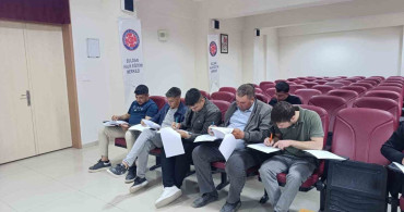 Buldan'da Avcılık Kursunu Başarıyla Tamamlayan 19 Kişiye Sertifika Verildi