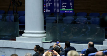 Bulgaristan'da Başbakan Jelyazkov'un Hükümeti İstifa Etti