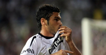 Burak Yılmaz Beşiktaş'ta Kaldı! Menajeri Transfer Dedikodularına Noktayı Koydu!