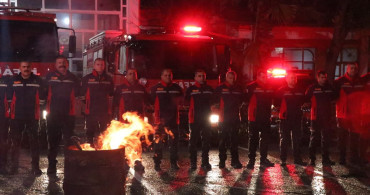 Burdur İtfaiye Ekibi Deprem Şehitlerini Andı