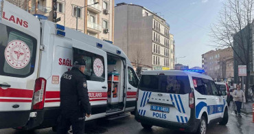 Burdur'da Elektrikli Bisiklet ve Otomobil Çarpıştı