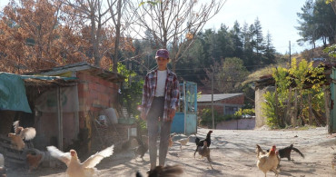 Burdur'da Genç Çiftçi Kızın Babasına Destek Olma Hikayesi