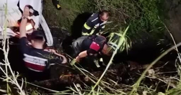 Burdur'da Hafif Ticari Araç Devrildi: 3 Yaralı
