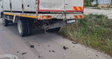 Burdur'da kamyonete çarpan otomobil hurdaya döndü: 1 yaralı