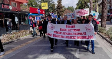 Burdur'da Otizm Farkındalık Yürüyüşü Etkinliği