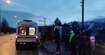 Burdur'da Otobüs Devrildi, 12 Yaralı