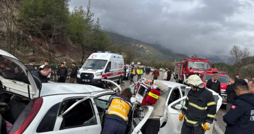 Burdur'da Trafik Kazası: 7 Ölü, 5 Yaralı