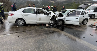 Burdur'daki Trafik Kazasının Detayları: Kocaeli'de Cenaze Töreni Düzenlendi