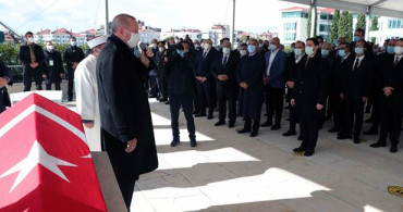Burhan Kuzu Son Yolcuğuna Uğurlandı