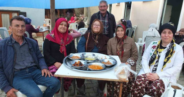 Burhaniye Düğün Yemeği Geleneği Sürüyor