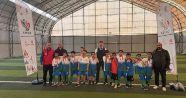 Burhaniye’de Roman Çocuklar İçin Spor Seçmeleri Düzenlendi