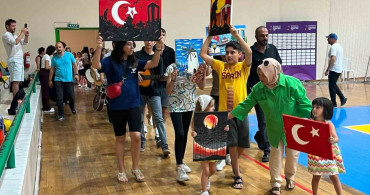 Burhaniye'de yaz spor okulları törenle açıldı