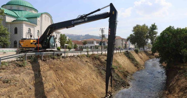 Bursa Büyükşehir Belediyesi, derelerde temizleme seferberliği başlattı