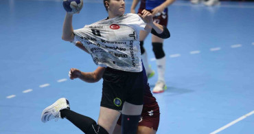 Bursa Büyükşehir Belediyespor Kadın Hentbol Takımı Yarı Finale Yükseldi