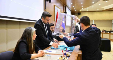 Bursa Büyükşehir'de Yeni Başkan Vekili: Şahin Biba