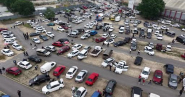 Bursa Oto Pazarında Kurban Bayramı Yoğunluğu