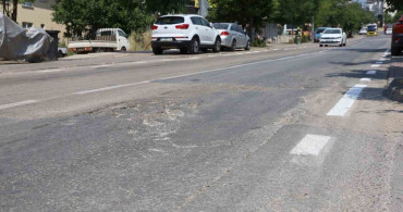 Bursa Üçevler Mahallesi'nde asfalt yenileme çalışmaları başladı
