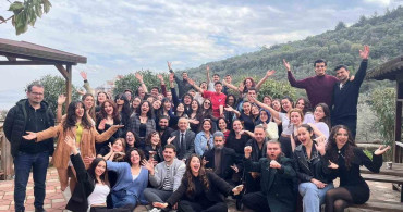 Bursa Uludağ Üniversitesi'nde Dünya Tiyatro Günü Coşkuyla Kutlandı