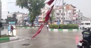 Bursa Yenişehir'de Sel Faciası ve Duyarlı Vatandaşlar