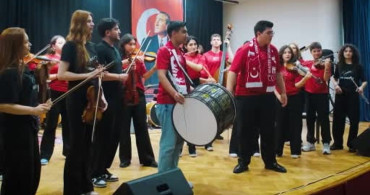 Bursa Zeki Müren Güzel Sanatlar Lisesi, A Milli Takım Marşı Yarışmasında Birinci Oldu