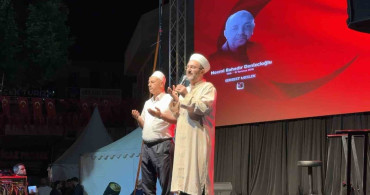 Bursa’da 15 Temmuz programı Uğur Işılak konseriyle son buldu