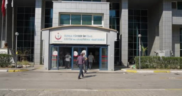 Bursa'da 48 yaşındaki hasta ileri düzey vnotes tekniğiyle sağlığına kavuşturuldu