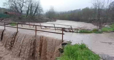 Bursa’da Aşırı Yağışlar Taşkınlara Sebep Oldu