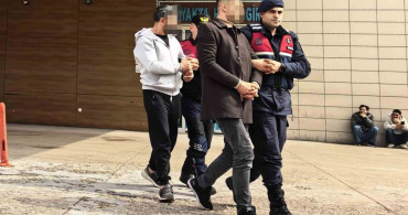 Bursa'da Bağ Evleri Soyan Şüpheliler Yakalandı