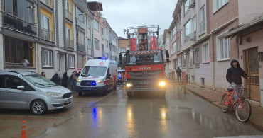 Bursa'da Çıkan Yangın İtfaiye Ekiplerince Kontrol Altına Alındı