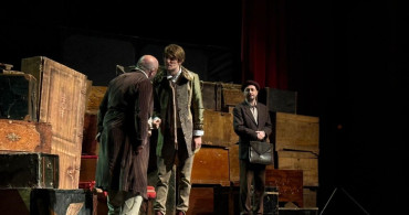 Bursa'da 'Cimri' Oyunu Sahnelendi