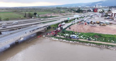 Bursa'da Dereye Düşen Araçta Bir Kişi Hayatını Kaybetti