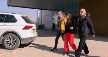 Bursa'da Genç Kızların Bıçaklı Kavgası: 1 Kişi Tutuklandı