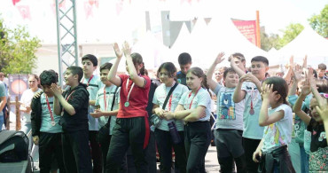 Bursa'da Gençler Bilim ve Teknoloji Festivaliyle Buluştu