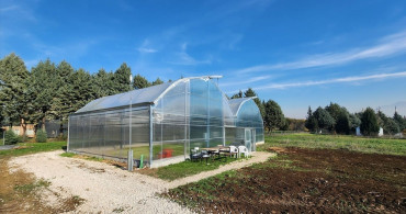 Bursa'da Güneş Enerjisiyle Çalışan Sera Projesi Hayata Geçti