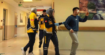 Bursa'da İş Kazası: Ahşap Parça İşçinin Gözüne Sıçradı